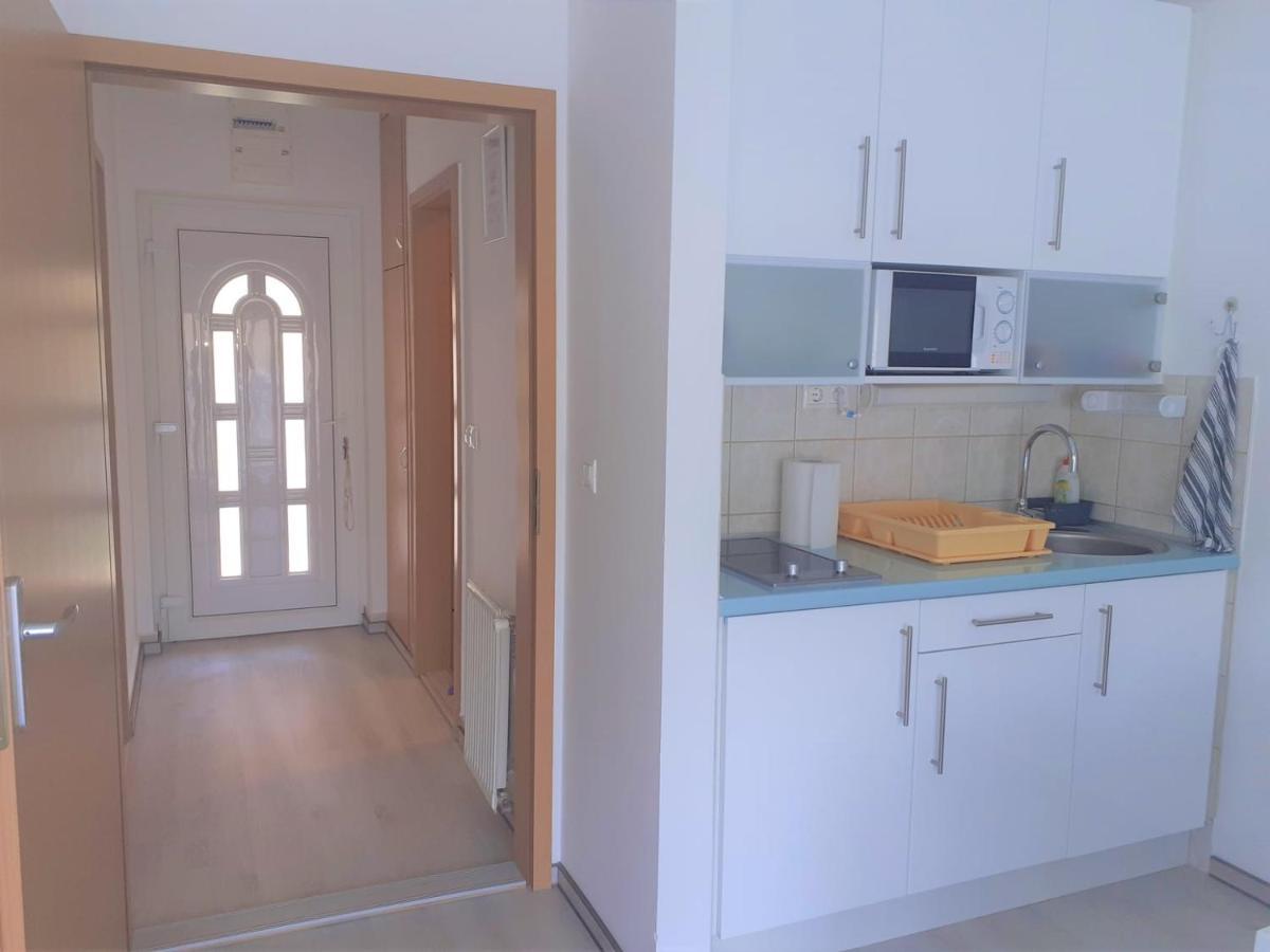 Apartament Liliom Apartman Héviz Zewnętrze zdjęcie