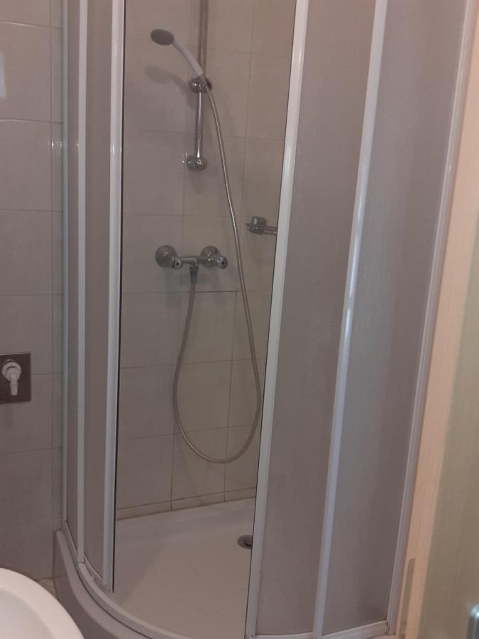 Apartament Liliom Apartman Héviz Zewnętrze zdjęcie