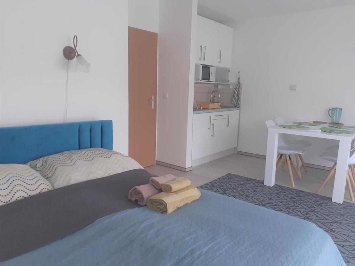 Apartament Liliom Apartman Héviz Zewnętrze zdjęcie