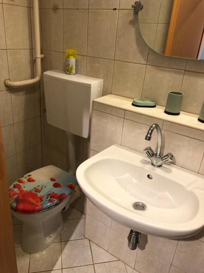 Apartament Liliom Apartman Héviz Zewnętrze zdjęcie